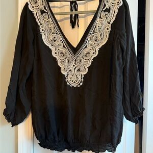 White House Black Market size M Blouse